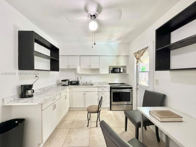 130 NW 16th Avenue, Miami, FL 33125