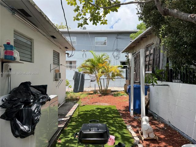 130 NW 16th Avenue, Miami, FL 33125