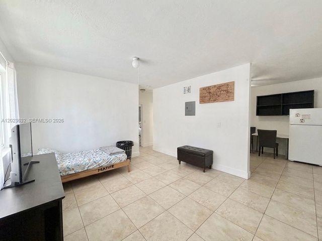 130 NW 16th Avenue, Miami, FL 33125
