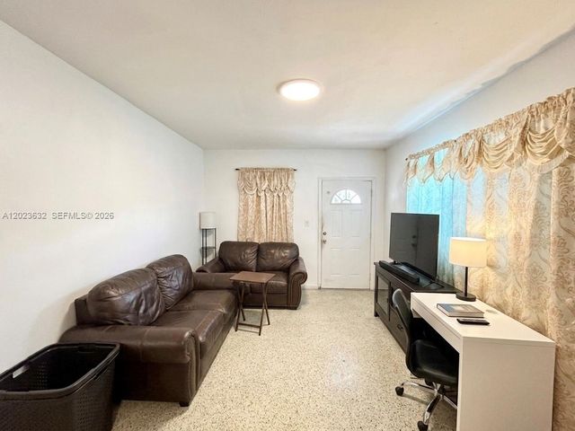 130 NW 16th Avenue, Miami, FL 33125