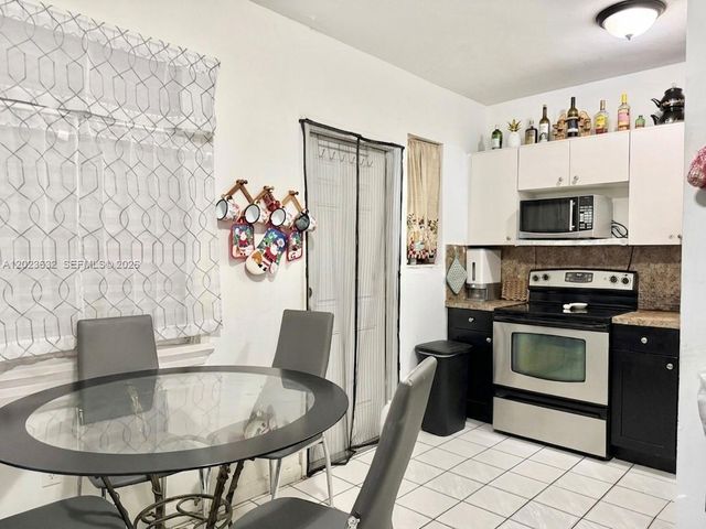130 NW 16th Avenue, Miami, FL 33125