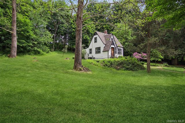 106 Broadway, Hopewell Junction, NY 12533