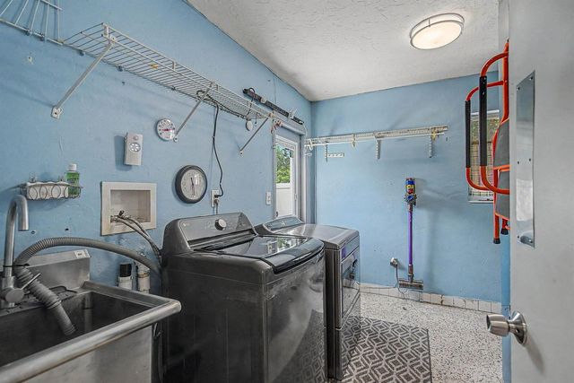 2740 SW 16th Street, Fort Lauderdale, FL 33312