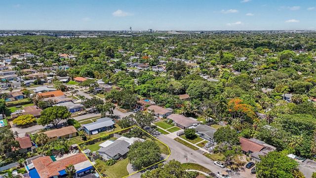 2740 SW 16th Street, Fort Lauderdale, FL 33312