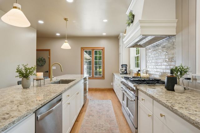 3154 Thornhill Drive, Valparaiso, IN 46385