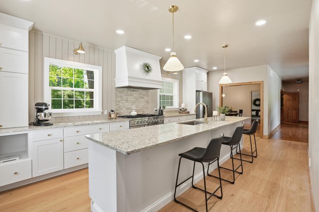 3154 Thornhill Drive, Valparaiso, IN 46385