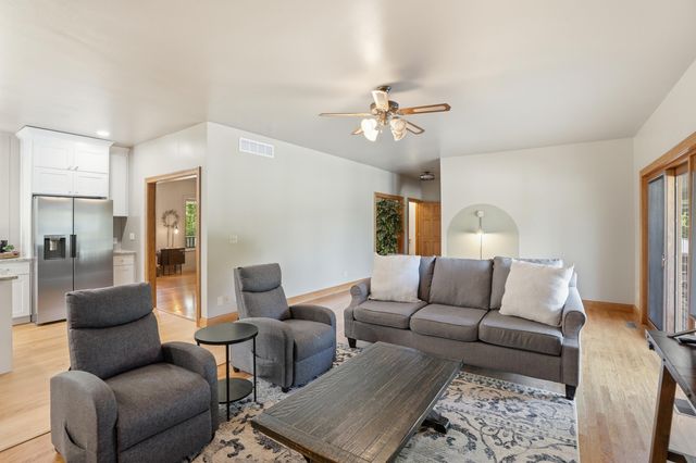 3154 Thornhill Drive, Valparaiso, IN 46385