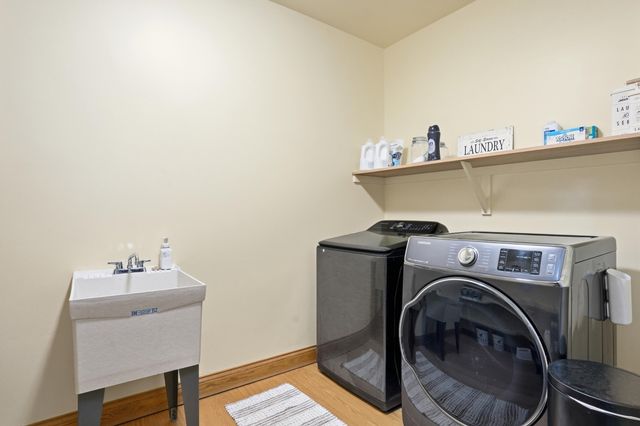 3154 Thornhill Drive, Valparaiso, IN 46385