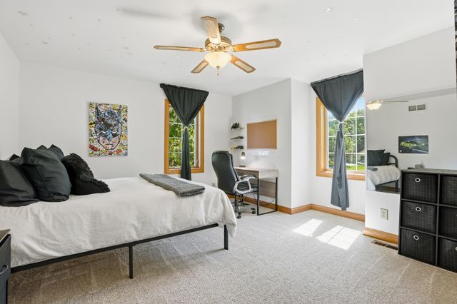 3154 Thornhill Drive, Valparaiso, IN 46385