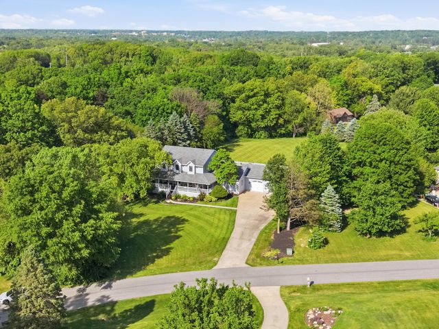 3154 Thornhill Drive, Valparaiso, IN 46385