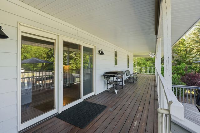 3154 Thornhill Drive, Valparaiso, IN 46385