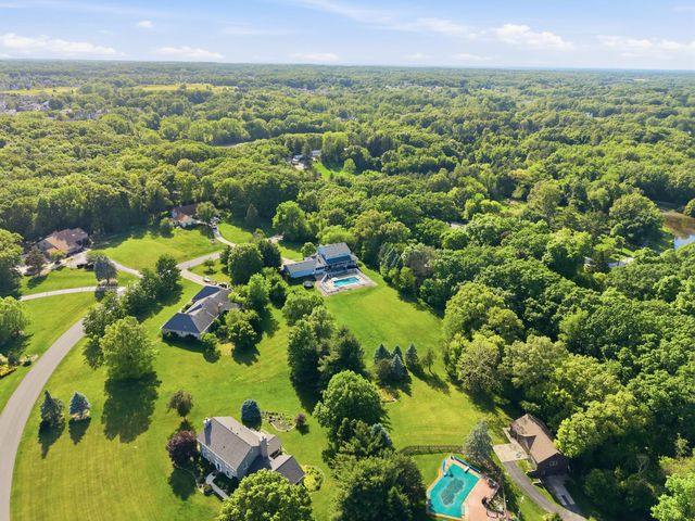 3154 Thornhill Drive, Valparaiso, IN 46385