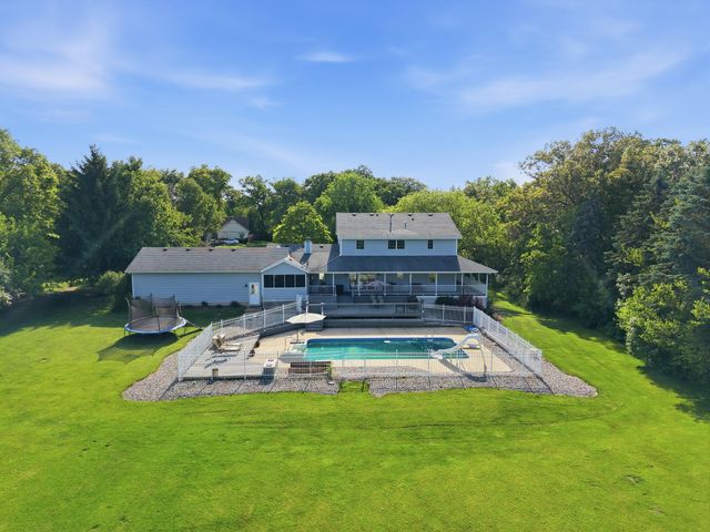3154 Thornhill Drive, Valparaiso, IN 46385
