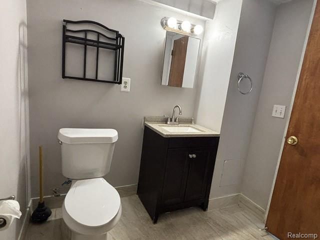 11853 Plumbrook Road, Sterling Heights, MI 48312