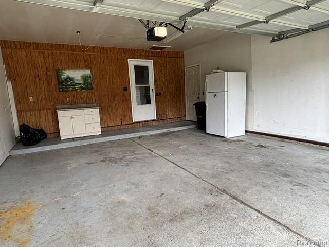 11853 Plumbrook Road, Sterling Heights, MI 48312