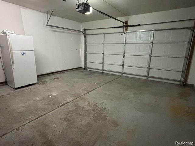 11853 Plumbrook Road, Sterling Heights, MI 48312
