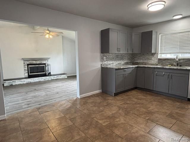 11853 Plumbrook Road, Sterling Heights, MI 48312