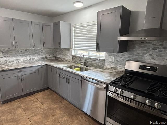 11853 Plumbrook Road, Sterling Heights, MI 48312