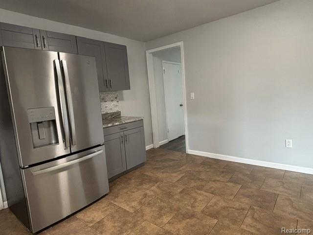 11853 Plumbrook Road, Sterling Heights, MI 48312