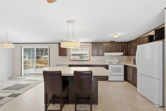 900 Birch Dr, Cranberry Twp, PA 16066