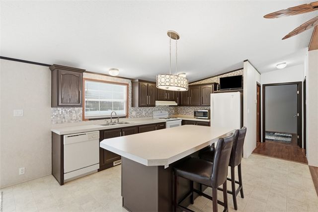 900 Birch Dr, Cranberry Twp, PA 16066