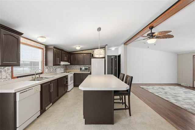 900 Birch Dr, Cranberry Twp, PA 16066