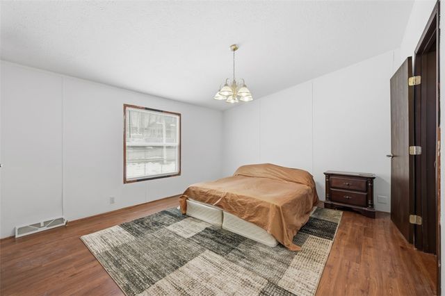 900 Birch Dr, Cranberry Twp, PA 16066