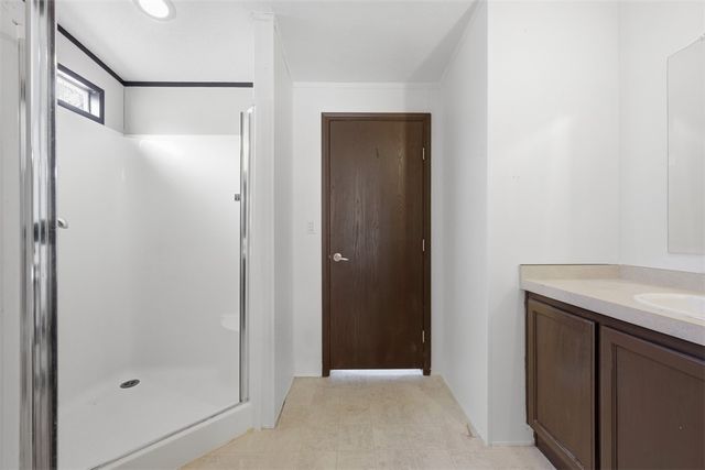 900 Birch Dr, Cranberry Twp, PA 16066