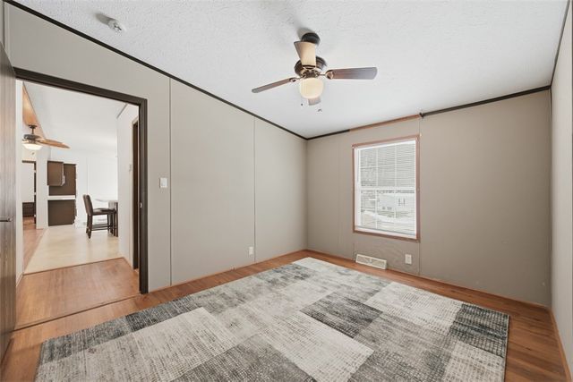 900 Birch Dr, Cranberry Twp, PA 16066