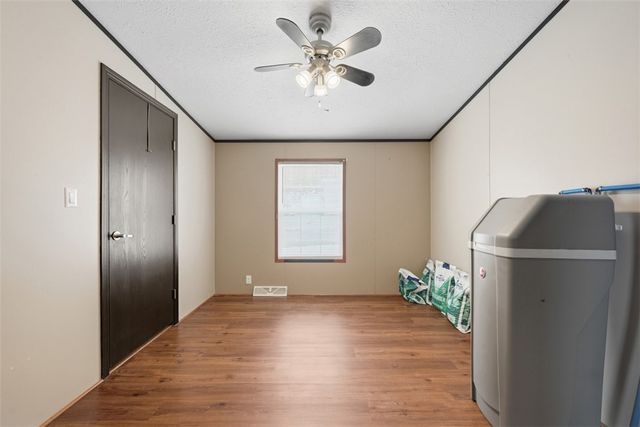 900 Birch Dr, Cranberry Twp, PA 16066