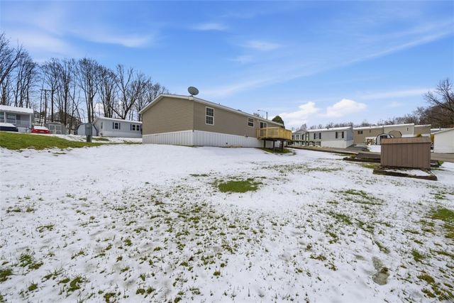 900 Birch Dr, Cranberry Twp, PA 16066