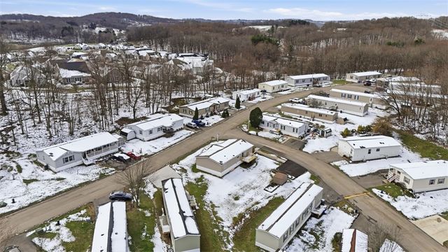 900 Birch Dr, Cranberry Twp, PA 16066