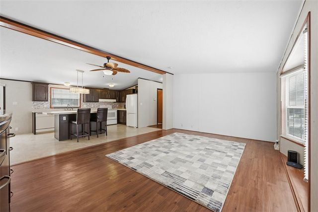 900 Birch Dr, Cranberry Twp, PA 16066