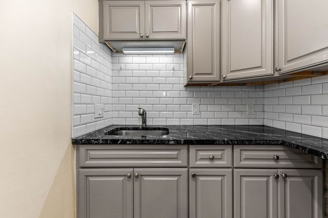 5 Cass St 2, Boston, MA 02132