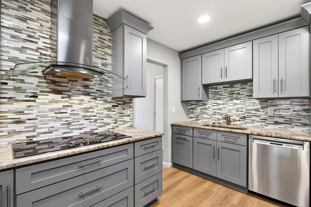 1612 BENTWOOD DRIVE, Sun City Center, FL 33573
