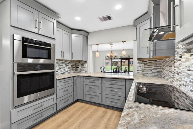 1612 BENTWOOD DRIVE, Sun City Center, FL 33573