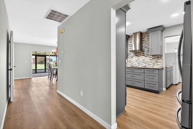 1612 BENTWOOD DRIVE, Sun City Center, FL 33573