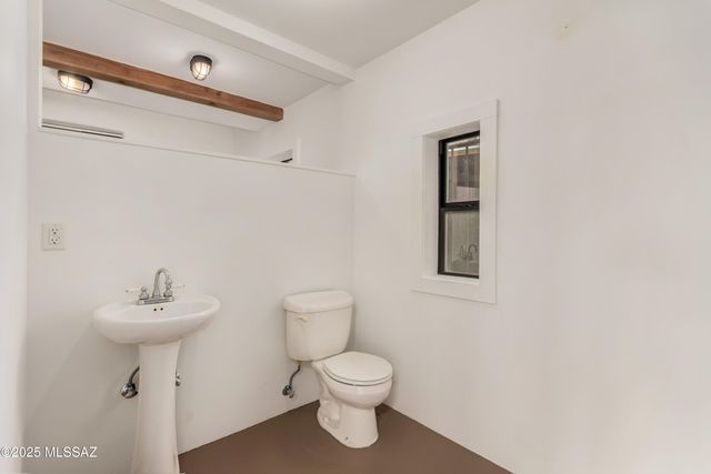 549 S Santa Rita Avenue, Tucson, AZ 85719