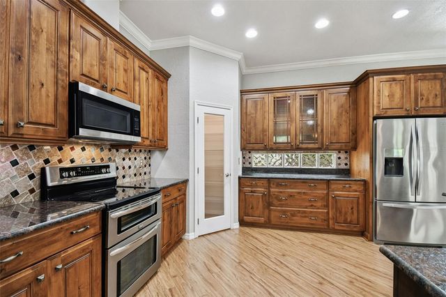 6105 S ELKINS AVENUE, Tampa, FL 33611