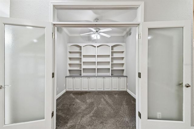 6105 S ELKINS AVENUE, Tampa, FL 33611