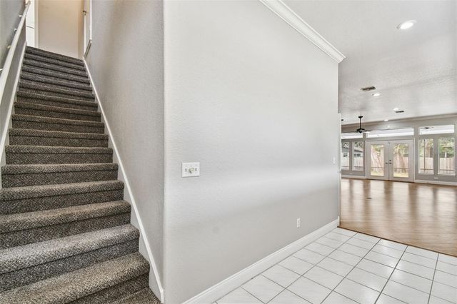 6105 S ELKINS AVENUE, Tampa, FL 33611