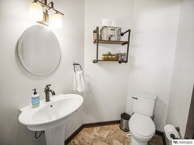 3801 Oakview Boulevard, Raymond, NE 68428