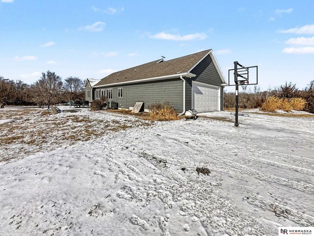 3801 Oakview Boulevard, Raymond, NE 68428