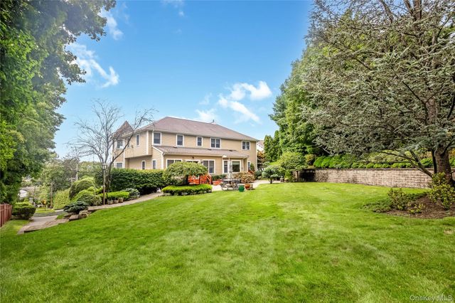 230 Woodbine Avenue, Northport, NY 11768