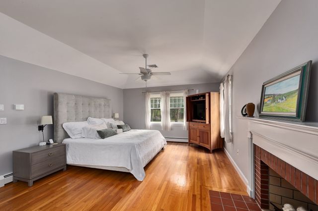 19 Appleton Ln, Boxford, MA 01921