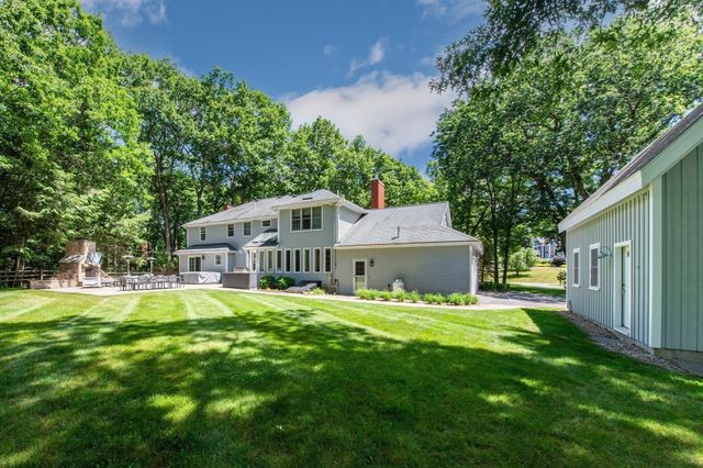 19 Appleton Ln, Boxford, MA 01921