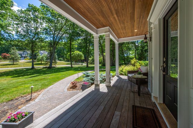 19 Appleton Ln, Boxford, MA 01921