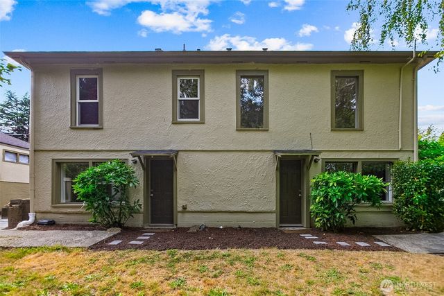 451 Tracy Avenue N, Port Orchard, WA 98366
