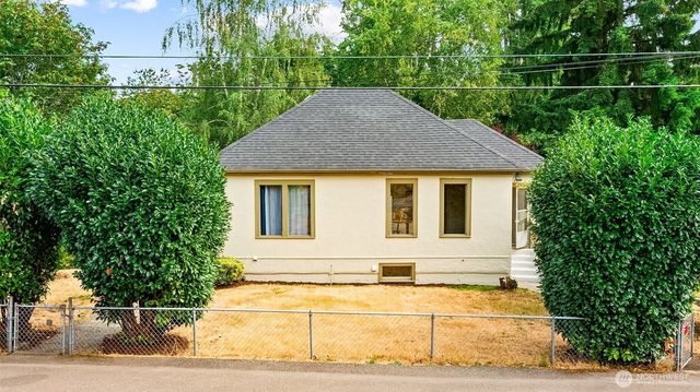 451 Tracy Avenue N, Port Orchard, WA 98366