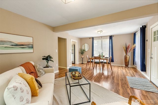 451 Tracy Avenue N, Port Orchard, WA 98366